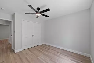 105 E Foggle St, Athens, TX 75751 - Photo 25