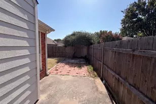 7008 Chateau Dr, Frisco, TX 75035 - Photo 5