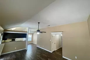 625 Main St, Roanoke, TX 76262 - Photo 5