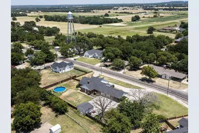 405 N Wickham Street, Alvord, TX 76225 - Photo 33