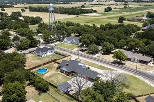405 N Wickham St, Alvord, TX 76225 - Photo 33