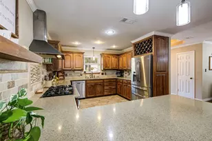 405 N Wickham St, Alvord, TX 76225 - Photo 9