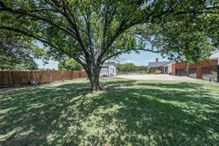 405 N Wickham St, Alvord, TX 76225 - Photo 29