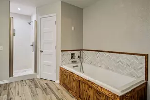 405 N Wickham St, Alvord, TX 76225 - Photo 17