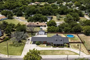 405 N Wickham St, Alvord, TX 76225 - Photo 3