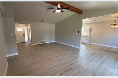 111 Iberis Court, Arlington, TX 76018 - Photo 3