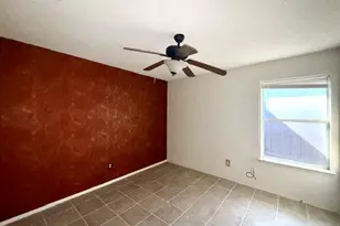 959 Aaron Dr, Burleson, TX 76028 - Photo 9