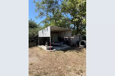 617 N 7th Street, Sulphur Springs, TX 77520 - Photo 3