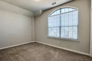 1112 Putman Dr, McKinney, TX 75071 - Photo 5