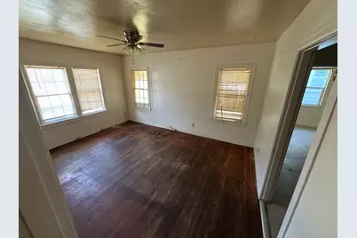 804 W Bridge Street, Weatherford, TX 76086 - Photo 5