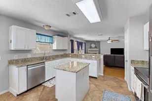 1017 Lake Trail Dr, Little Elm, TX 75068 - Photo 27