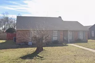 481 Weaver St, Cedar Hill, TX 75104 - Photo 1
