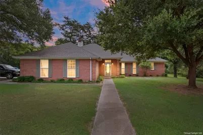 804 Canary Lane, Fairfield, TX 75840 - Photo 1
