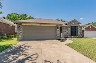 913 Mill Spring Dr, Garland, TX 75040 - Photo 3