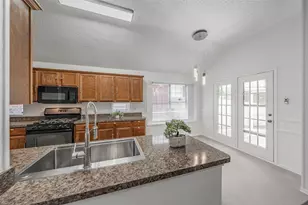 913 Mill Spring Dr, Garland, TX 75040 - Photo 11