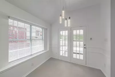 913 Mill Spring Drive, Garland, TX 75040 - Photo 5