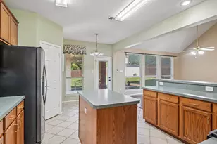 8101 Ross Lake Dr, Fort Worth, TX 76137 - Photo 7