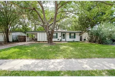 917 Grande Drive, Mesquite, TX 75149 - Photo 1