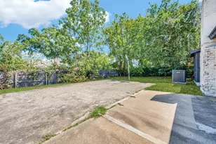 7501 Bermejo Rd, Fort Worth, TX 76112 - Photo 13