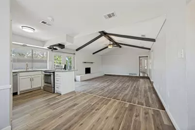 7501 Bermejo Road, Fort Worth, TX 76112 - Photo 5