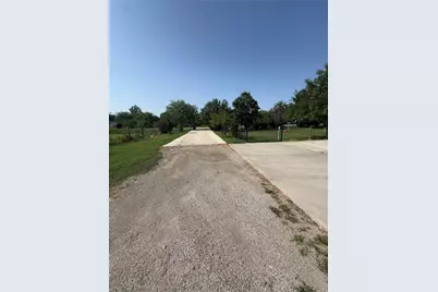 22598 Arapaho Road, Justin, TX 76247 - Photo 15