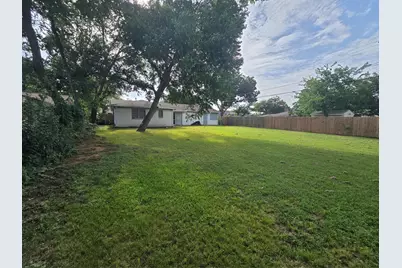 304 Salem Drive, Euless, TX 76039 - Photo 23