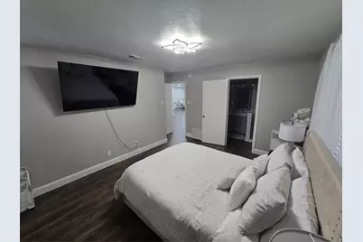 304 Salem Drive, Euless, TX 76039 - Photo 11