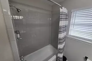304 Salem Dr, Euless, TX 76039 - Photo 15