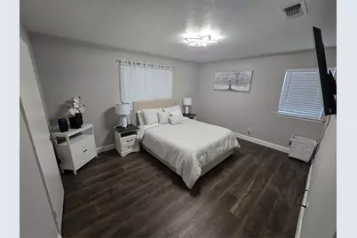 304 Salem Drive, Euless, TX 76039 - Photo 9