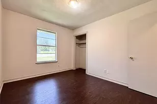209 Prairie Ave, Rogers, TX 76569 - Photo 13