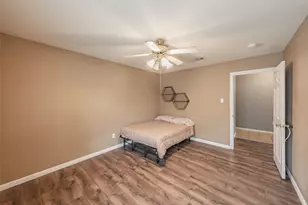 137 Roberts Dr, Saginaw, TX 76179 - Photo 21