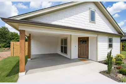 425 S Bonner Street, Jacksonville, TX 75766 - Photo 1