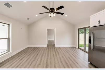 425 S Bonner Street, Jacksonville, TX 75766 - Photo 5
