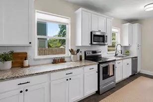 406 S Montreal Ave, Dallas, TX 75208 - Photo 3