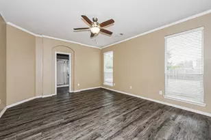 8421 Miramax Trail, Dallas, TX 75249 - Photo 9