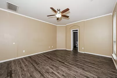 8421 Miramax Trail, Dallas, TX 75249 - Photo 11