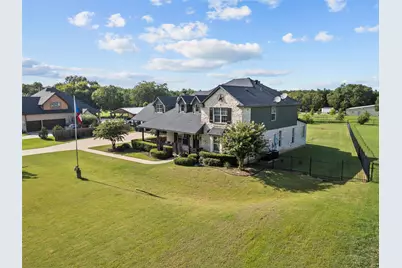 3175 Collins Road, Burleson, TX 76028 - Photo 3