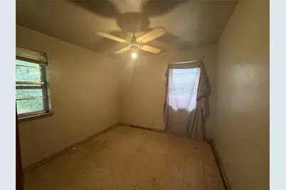 1810 Texas Street, Grand Prairie, TX 75051 - Photo 9