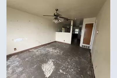 1810 Texas Street, Grand Prairie, TX 75051 - Photo 5