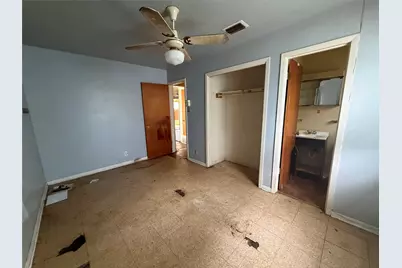 1810 Texas Street, Grand Prairie, TX 75051 - Photo 7