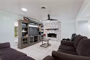 905 Ridgewood Terrace, Arlington, TX 76012 - Photo 5