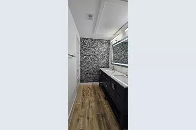2100 Tanglewilde #167, Houston, TX 77063 - Photo 11