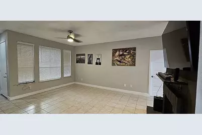 2100 Tanglewilde #167, Houston, TX 77063 - Photo 7