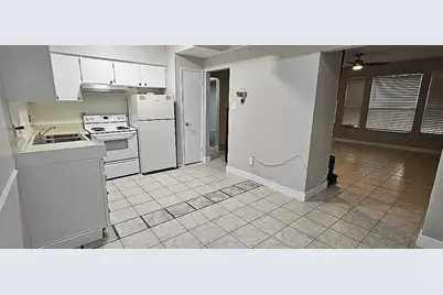 2100 Tanglewilde #167, Houston, TX 77063 - Photo 25