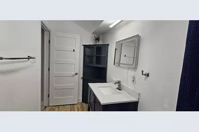 2100 Tanglewilde #167, Houston, TX 77063 - Photo 19