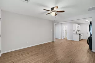 509 19th St, Grand Prairie, TX 75050 - Photo 7