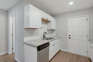 509 19th St, Grand Prairie, TX 75050 - Photo 3