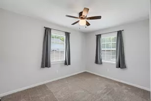 509 19th St, Grand Prairie, TX 75050 - Photo 11