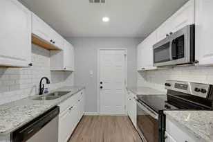 509 19th St, Grand Prairie, TX 75050 - Photo 1