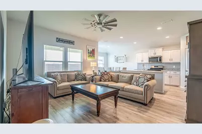 705 Basteen Lane, Justin, TX 76247 - Photo 5